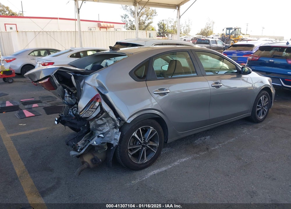 2023 KIA FORTE VIN: 3KPF24AD6PE604439