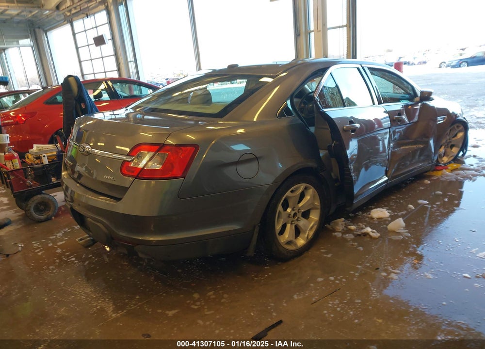 2011 FORD TAURUS VIN: 1FAHP2EW7BG126900