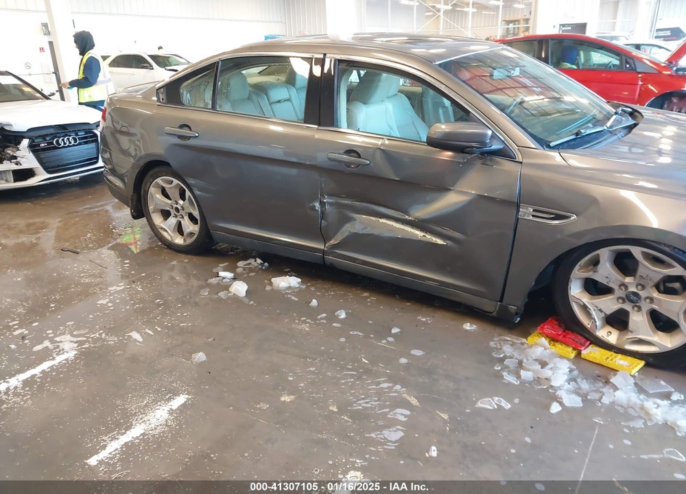 2011 FORD TAURUS VIN: 1FAHP2EW7BG126900