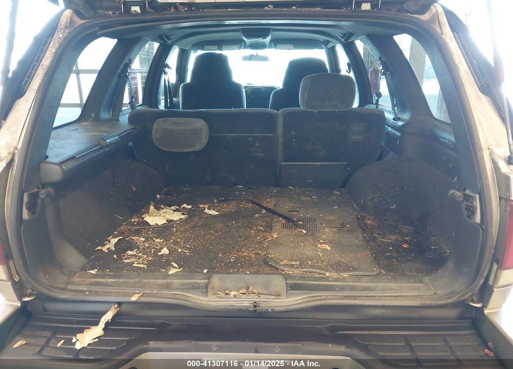 2001 CHEVROLET BLAZER LS VIN: 1GNDT13WX12201416