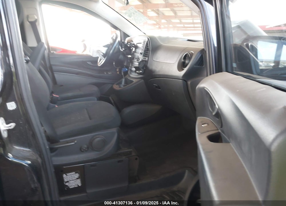 2016 MERCEDES-BENZ METRIS VIN: WD3PG2EA4G3100158