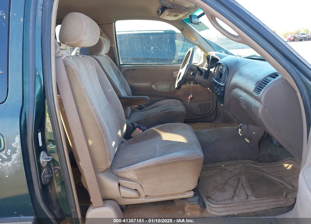 2002 TOYOTA TUNDRA SR5 V8 VIN: 5TBRT341X2S232777
