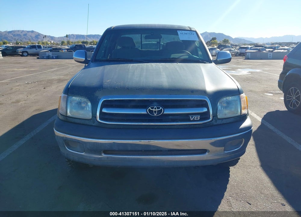 2002 TOYOTA TUNDRA SR5 V8 VIN: 5TBRT341X2S232777