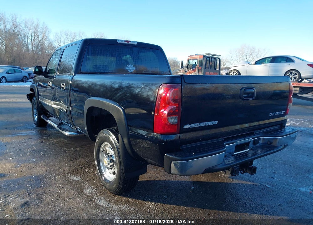 2003 CHEVROLET SILVERADO 2500HD LS VIN: 1GCHK23U23F214612