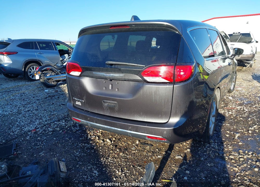2018 CHRYSLER PACIFICA TOURING PLUS VIN: 2C4RC1FG3JR125607