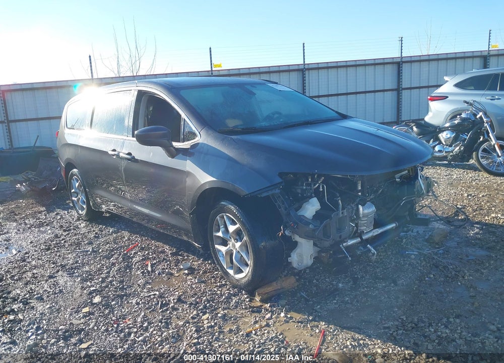 2018 CHRYSLER PACIFICA TOURING PLUS VIN: 2C4RC1FG3JR125607