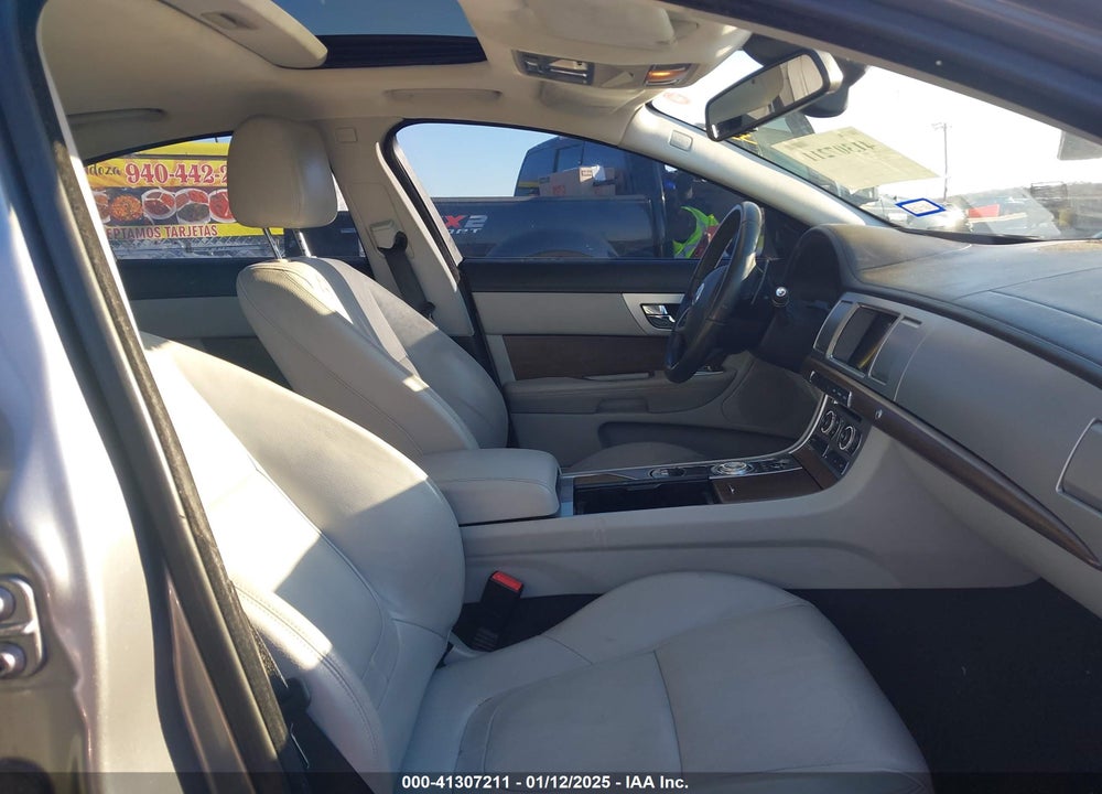 2013 JAGUAR XF VIN: SAJWA0ES5DPS96231
