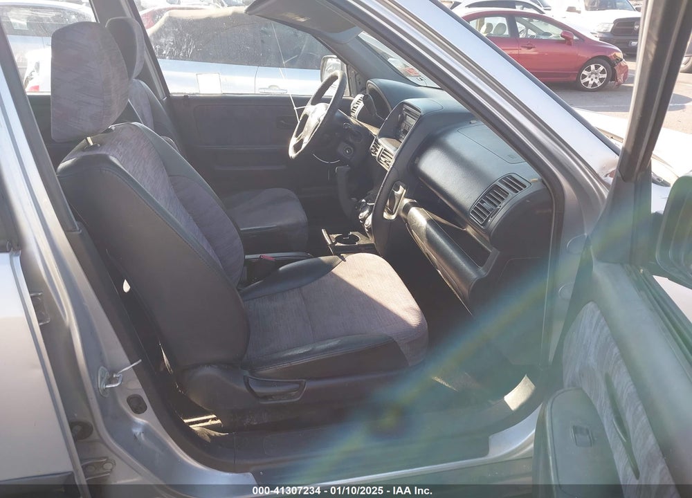 2003 HONDA CR-V LX VIN: JHLRD68413C008135