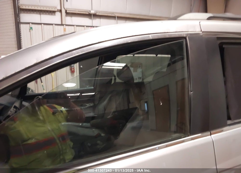 2011 HONDA ODYSSEY EX-L VIN: 5FNRL5H64BB029770