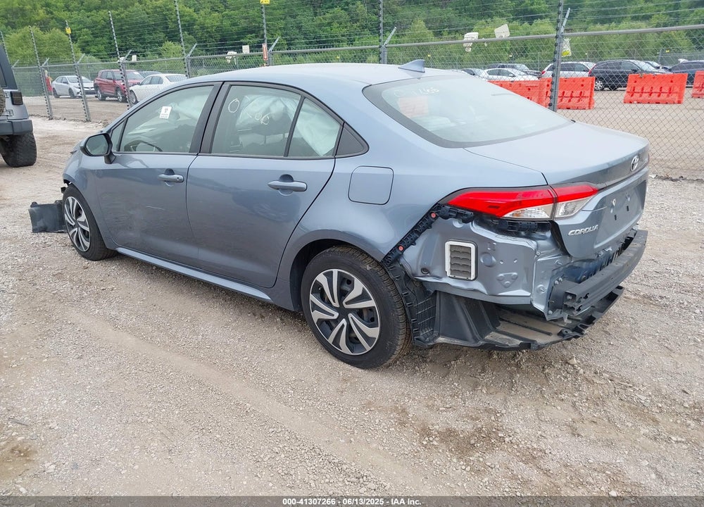 2020 TOYOTA COROLLA LE VIN: JTDEPRAE2LJ057590