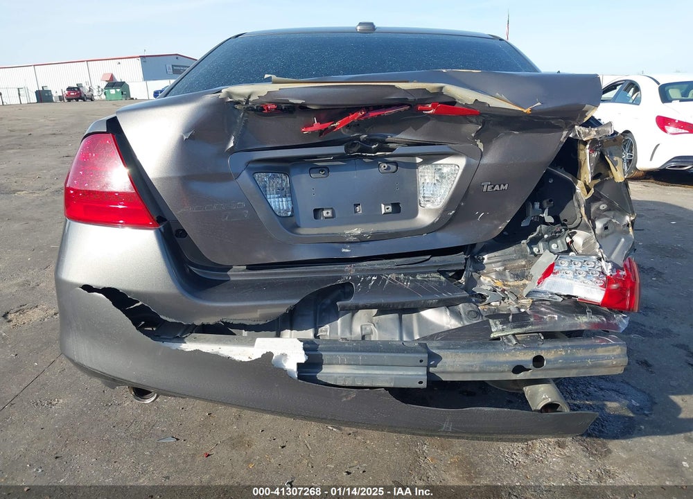 2007 HONDA ACCORD 3.0 EX VIN: 1HGCM66597A028618
