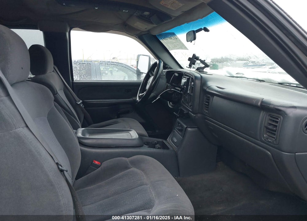 2002 CHEVROLET SILVERADO 2500HD LS VIN: 1GCHK29UX2E118125