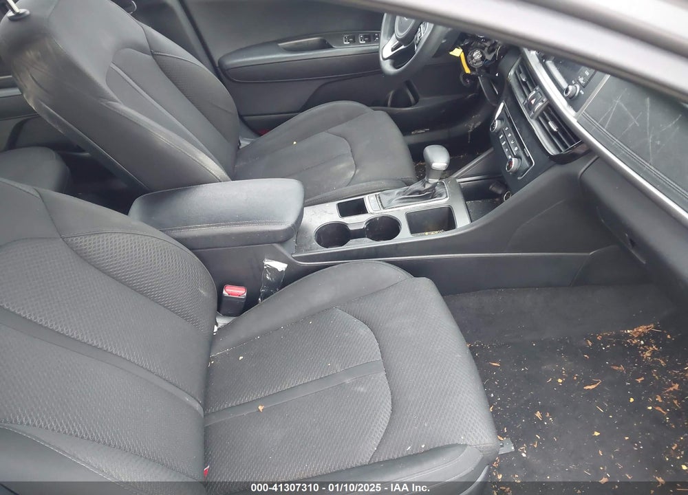 2017 KIA OPTIMA LX VIN: 5XXGT4L30HG167679