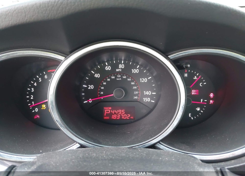2012 KIA SORENTO LX VIN: 5XYKT4A15CG203897