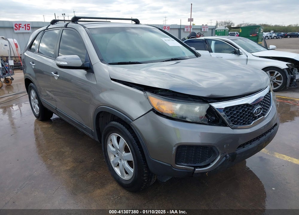 2012 KIA SORENTO LX VIN: 5XYKT4A15CG203897