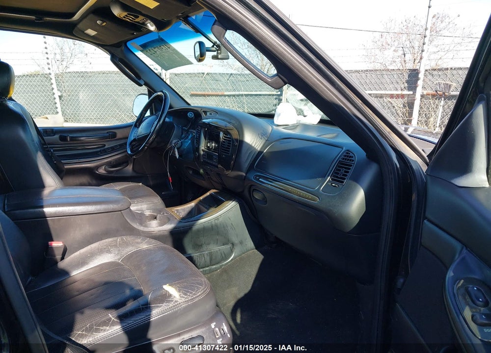 2002 LINCOLN BLACKWOOD VIN: 5LTEW05A32KJ02404