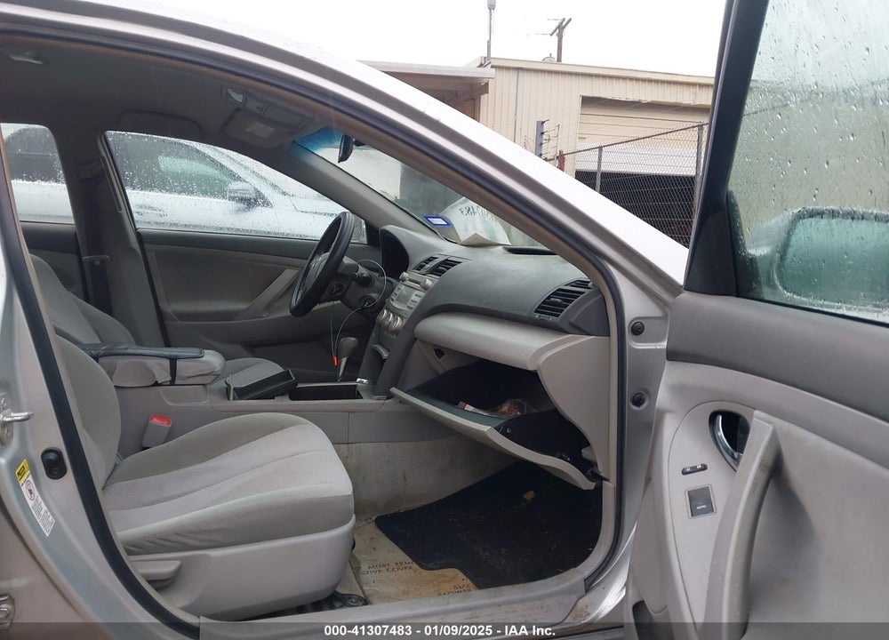 2011 TOYOTA CAMRY LE VIN: 4T1BF3EK1BU190935