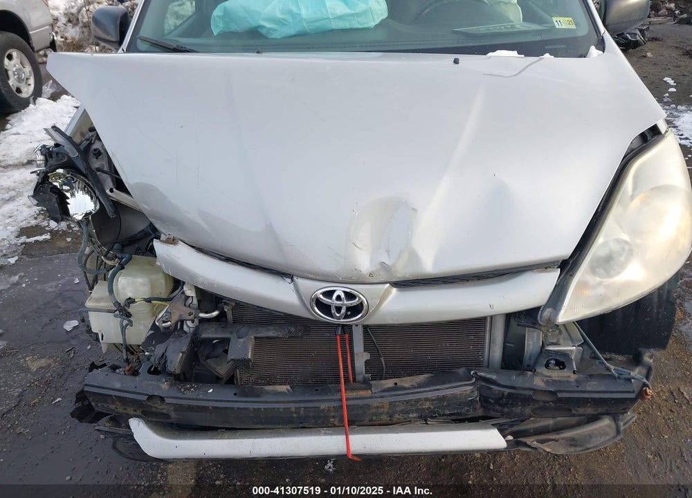 2008 TOYOTA SIENNA LE VIN: 5TDZK23C68S225308