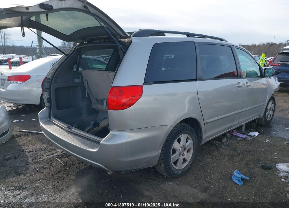 2008 TOYOTA SIENNA LE VIN: 5TDZK23C68S225308