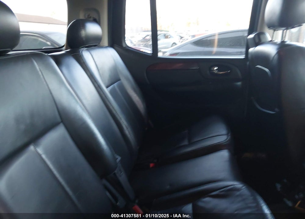 2005 GMC ENVOY XL SLT VIN: 1GKET16S556177504