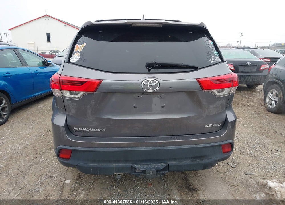 2019 TOYOTA HIGHLANDER LE PLUS VIN: 5TDBZRFH4KS702662