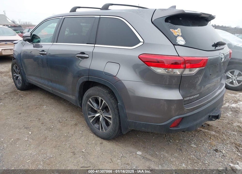 2019 TOYOTA HIGHLANDER LE PLUS VIN: 5TDBZRFH4KS702662