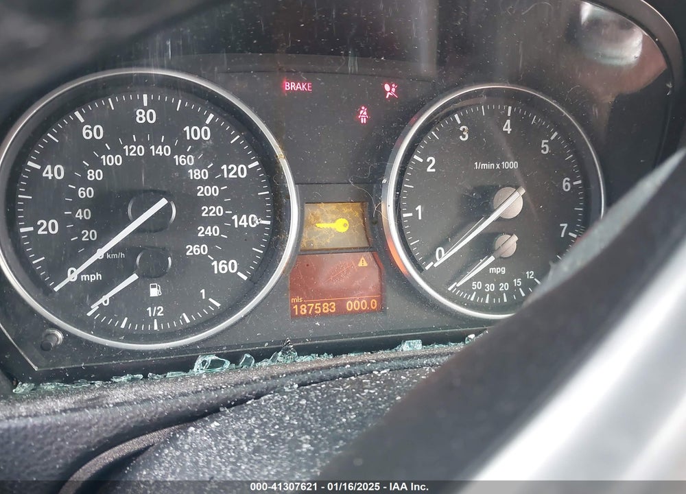 2008 BMW 328I VIN: WBAVA37538NL45587