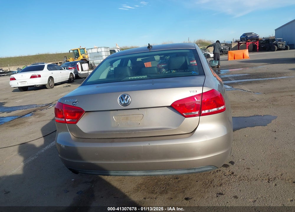 2015 VOLKSWAGEN PASSAT 1.8T WOLFSBURG EDITION VIN: 1VWAT7A35FC011772