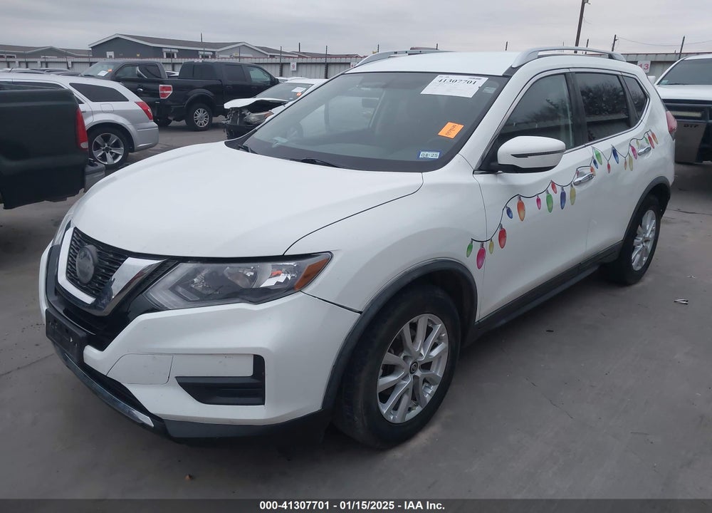 2018 NISSAN ROGUE VIN: KNMAT2MT0JP571458