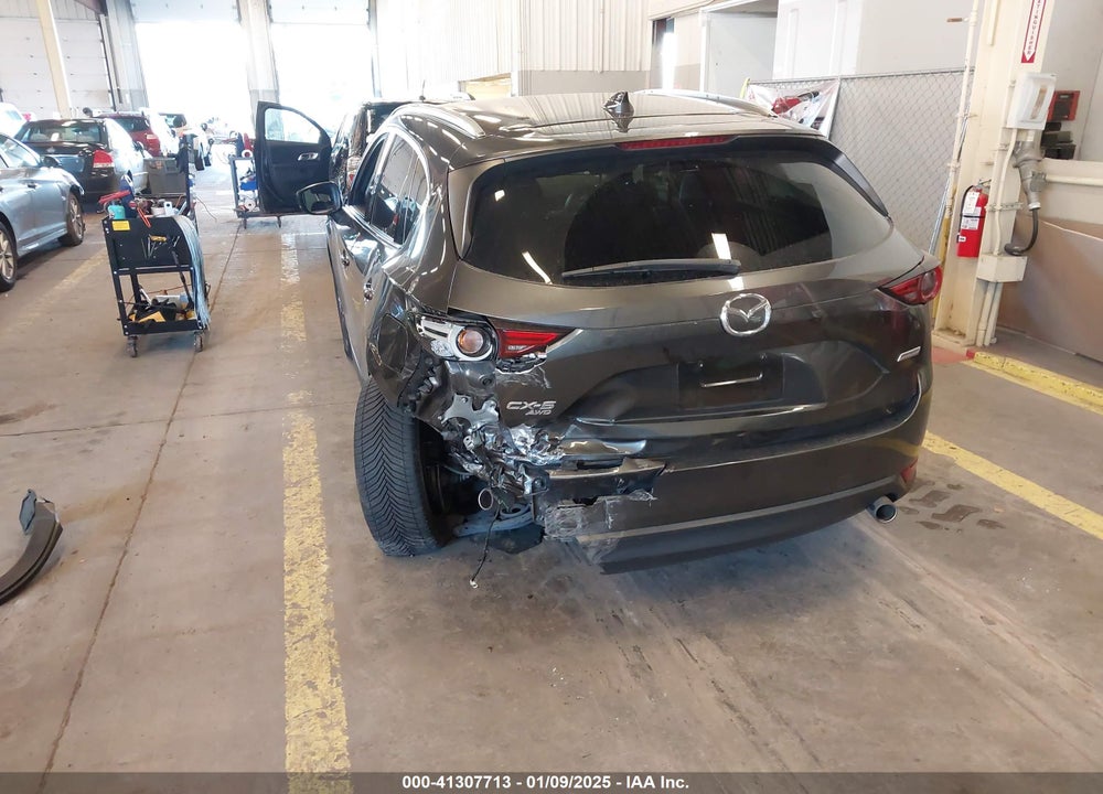 2018 MAZDA CX-5 GRAND TOURING VIN: JM3KFBDM7J0392340