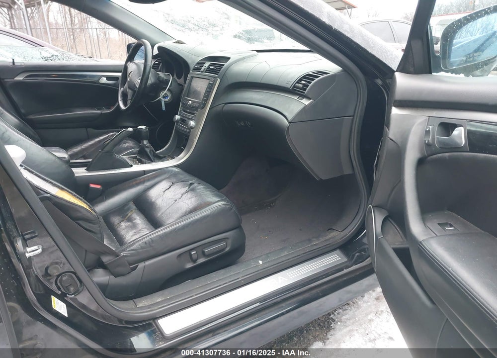 2005 ACURA TL VIN: 19UUA65585A073173
