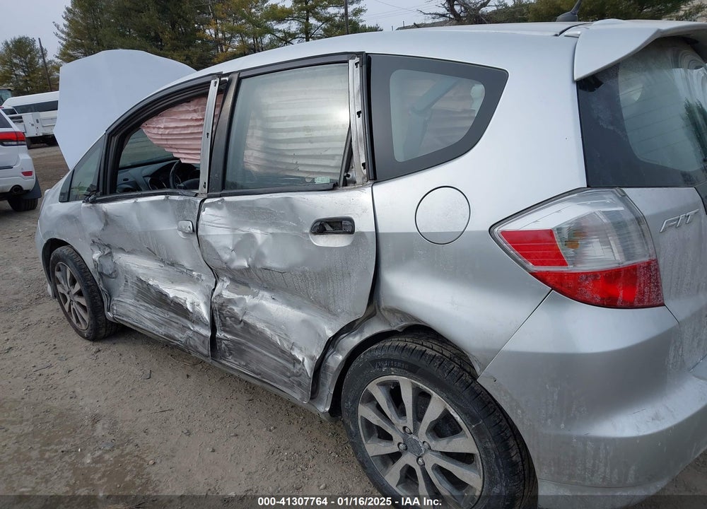 2012 HONDA FIT SPORT VIN: JHMGE8H59CC029867
