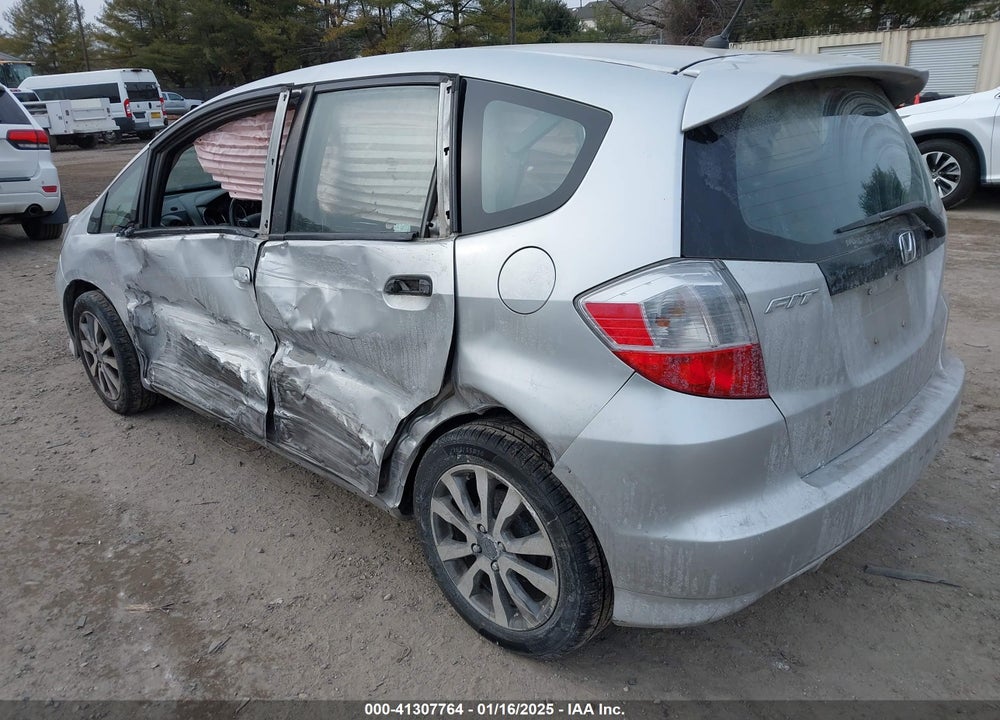 2012 HONDA FIT SPORT VIN: JHMGE8H59CC029867