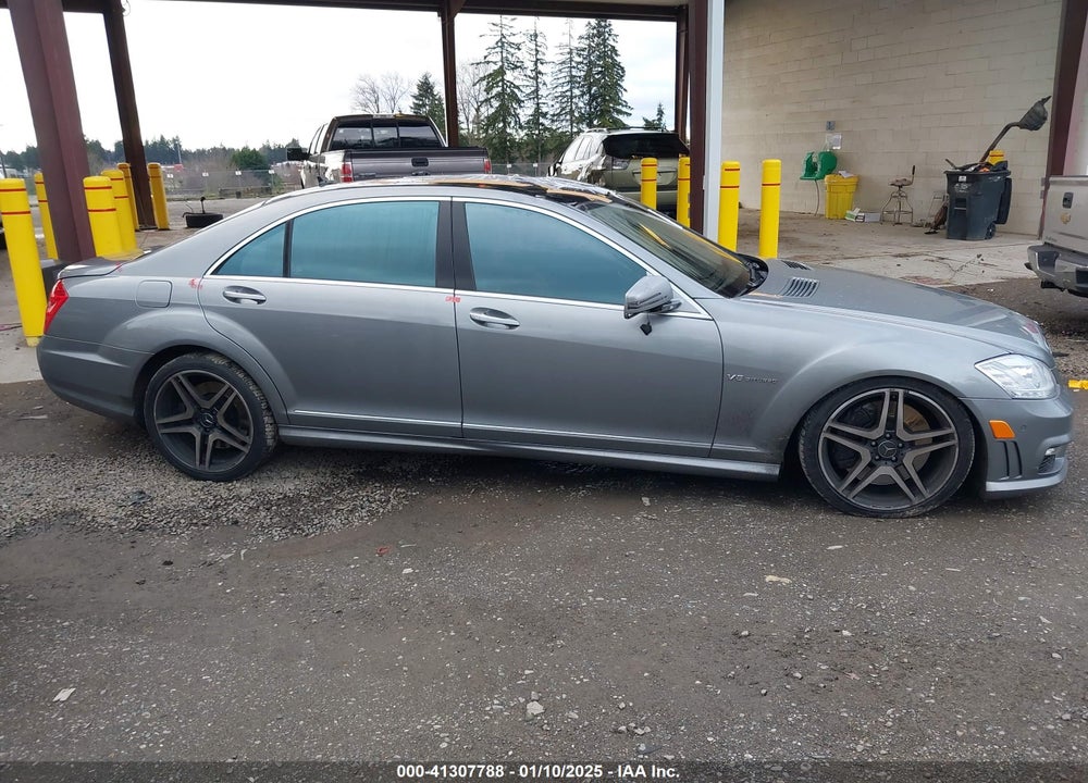 2013 MERCEDES-BENZ S VIN: WDDNG7EB3DA493697