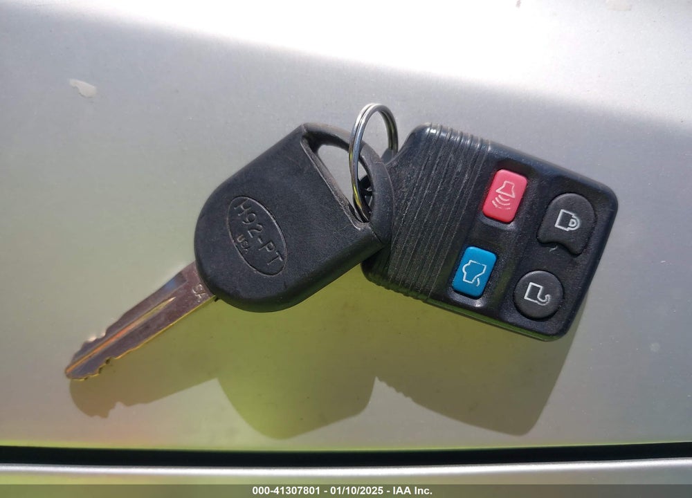 2010 FORD FUSION VIN: 3FAHP0HA0AR189011