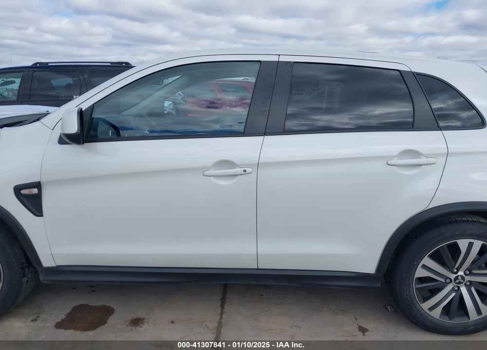 2020 MITSUBISHI OUTLANDER SPORT VIN: JA4AP3AUXLU011629
