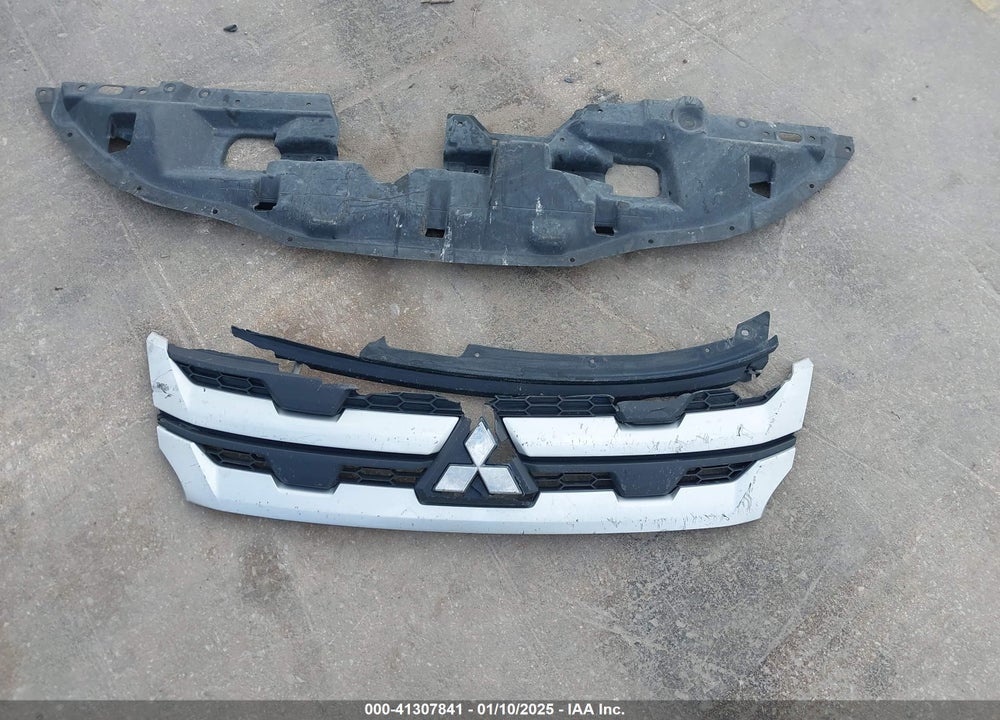 2020 MITSUBISHI OUTLANDER SPORT VIN: JA4AP3AUXLU011629