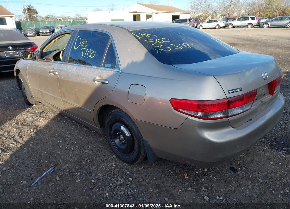 2004 HONDA ACCORD 2.4 EX VIN: 1HGCM566X4A028643