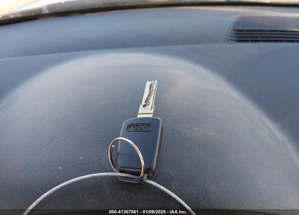 2007 AUDI A4 2.0T VIN: WAUDF78E67A012471