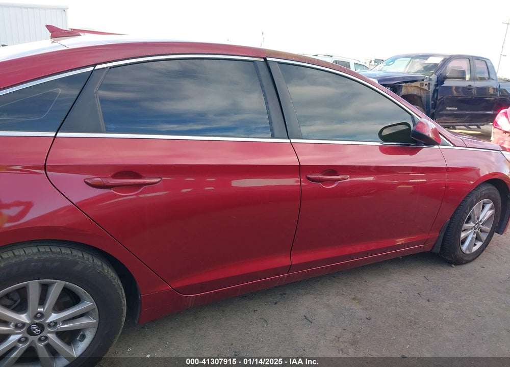 2016 HYUNDAI SONATA SE VIN: 5NPE24AF5GH333351