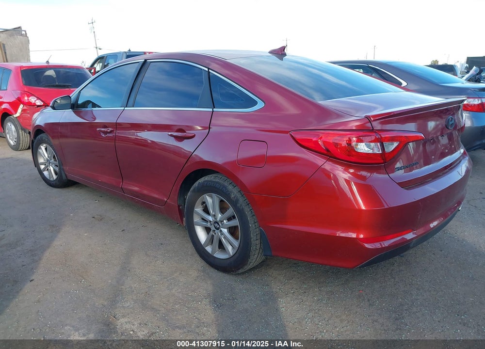 2016 HYUNDAI SONATA SE VIN: 5NPE24AF5GH333351
