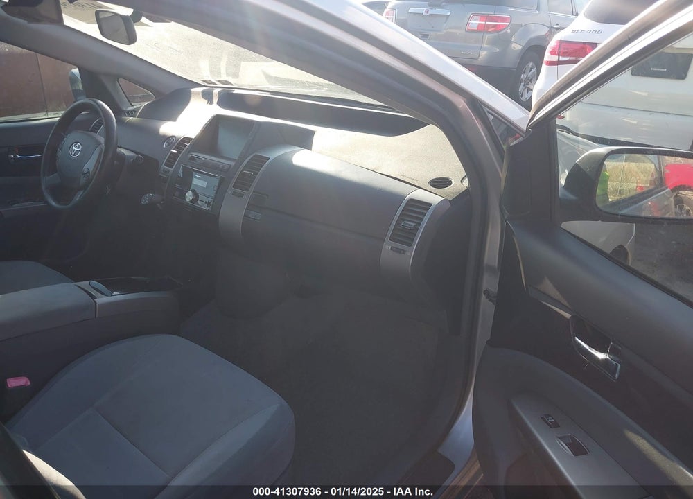 2005 TOYOTA PRIUS VIN: JTDKB22U653056108