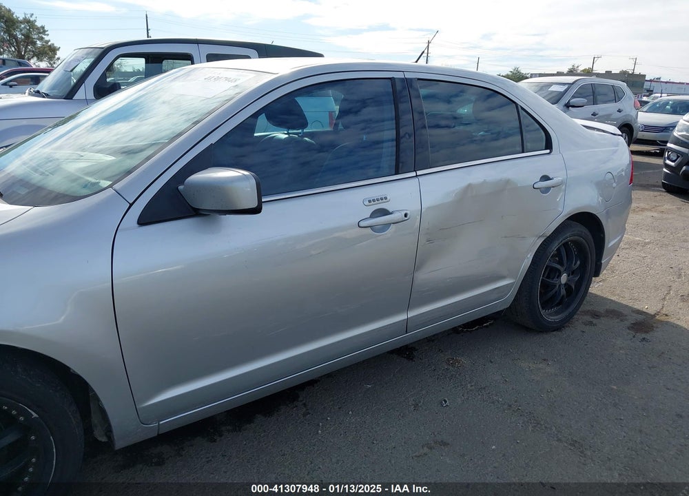 2011 FORD FUSION VIN: 3FAHP0JG5BR286768