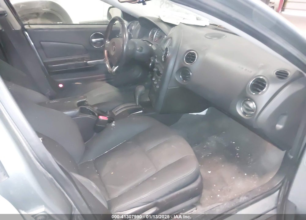 2008 PONTIAC GRAND PRIX VIN: 2G2WP552681188850