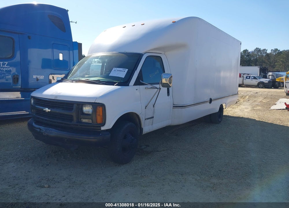 1998 CHEVROLET CUTAWAY COMMERCIAL VIN: 1GBJG31J9W1016830