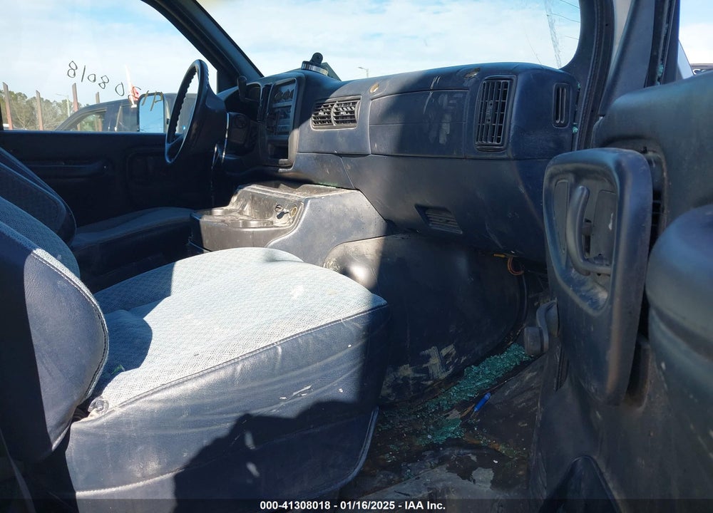 1998 CHEVROLET CUTAWAY COMMERCIAL VIN: 1GBJG31J9W1016830