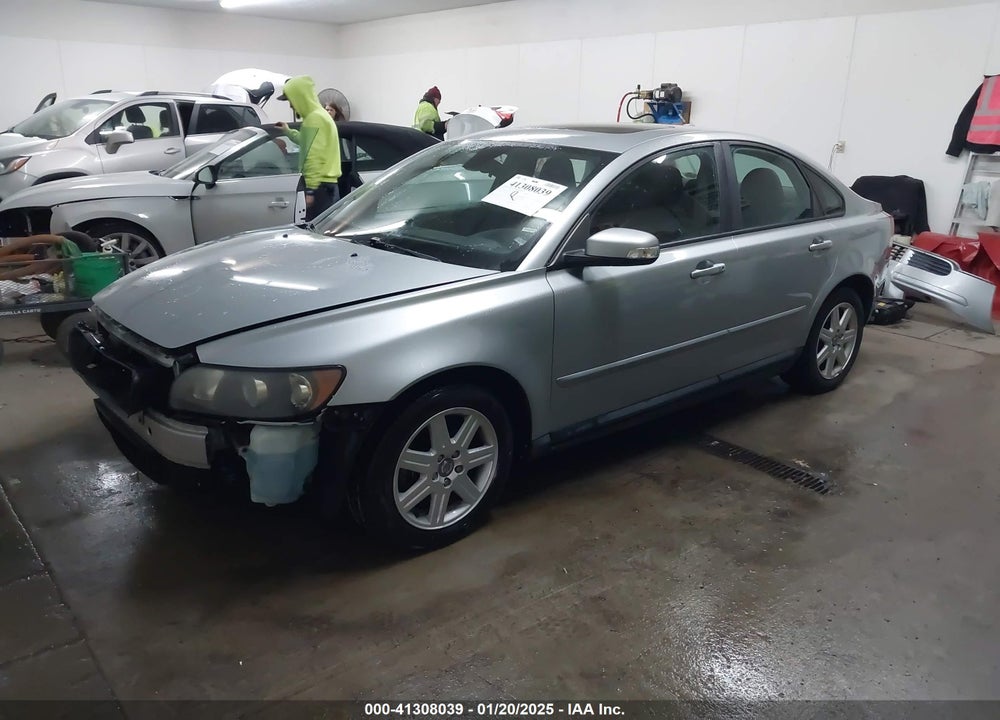 2007 VOLVO S40 2.4I VIN: YV1MS382372275373