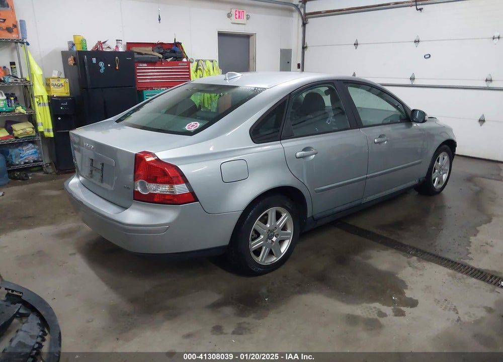2007 VOLVO S40 2.4I VIN: YV1MS382372275373