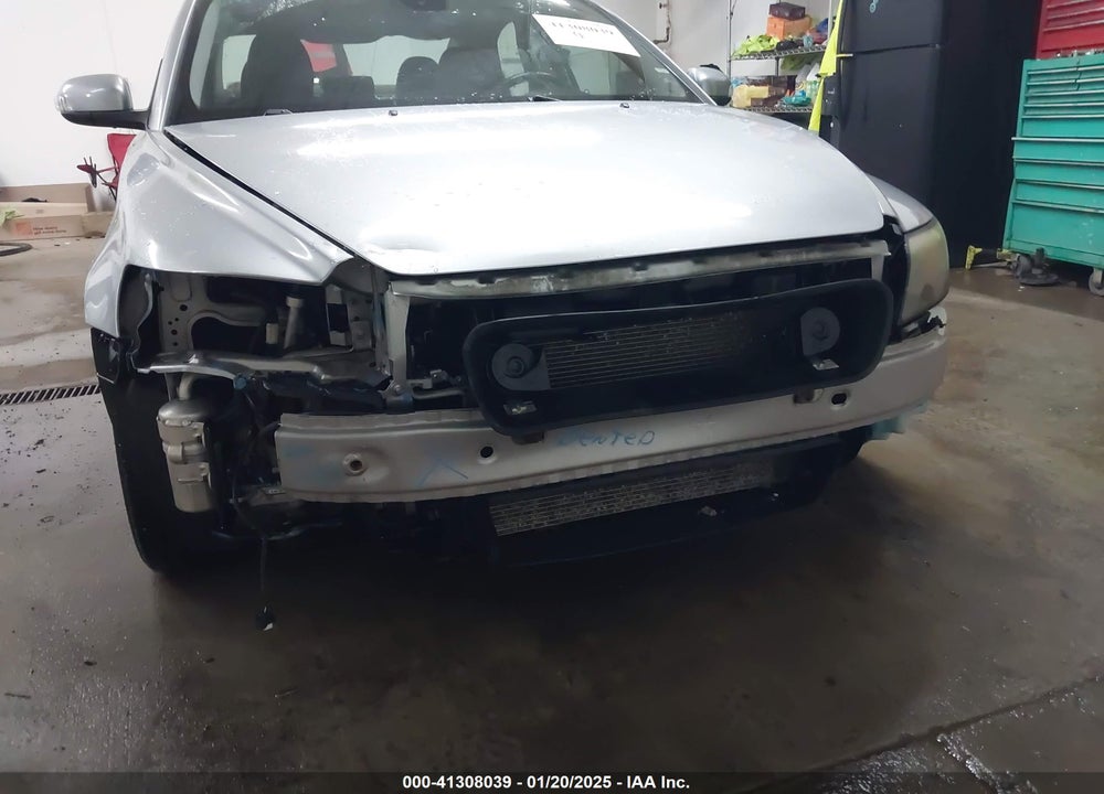 2007 VOLVO S40 2.4I VIN: YV1MS382372275373