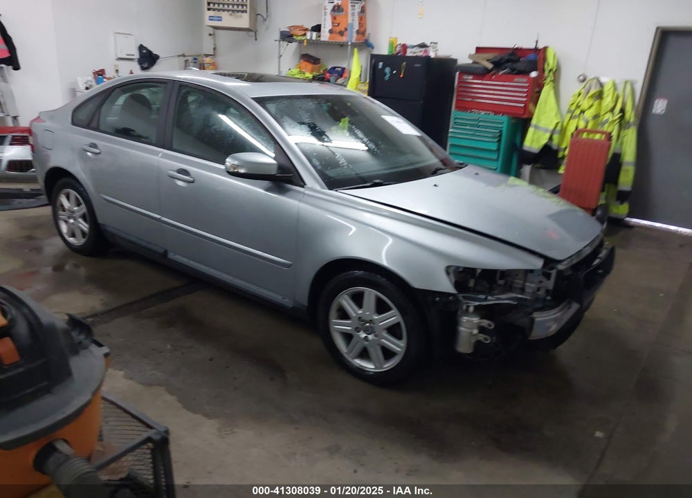 2007 VOLVO S40 2.4I VIN: YV1MS382372275373